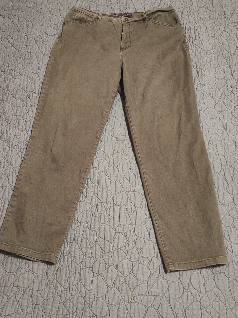 Gloria Vanderbilt Women's Denim Olive Green Amanda Jeans Size 16 Average